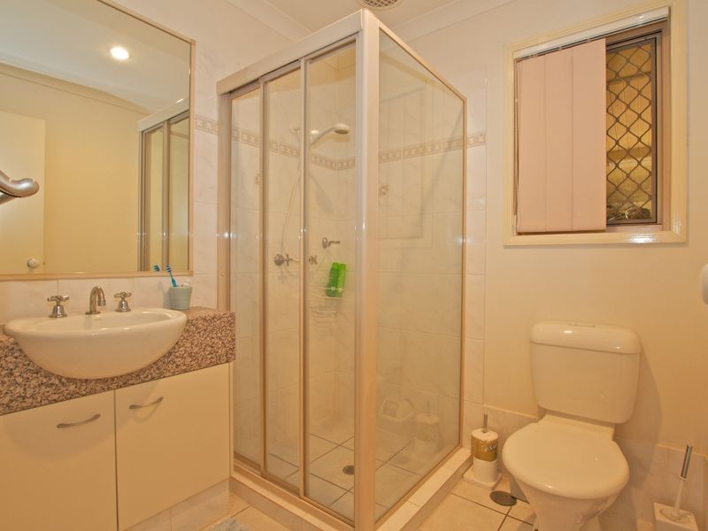 2/42 Riverpark Drive, Nerang QLD 4211