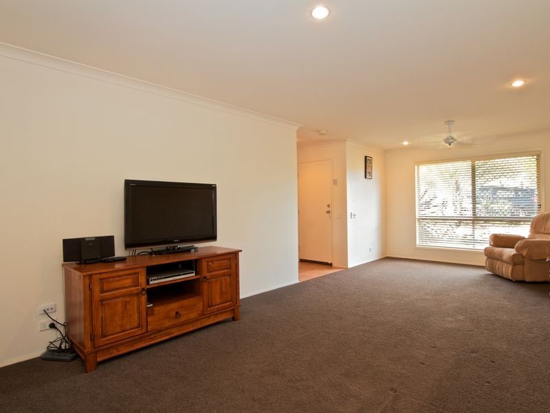 2/42 Riverpark Drive, Nerang QLD 4211