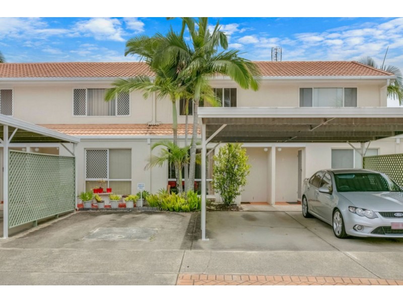 72/125 Pappas Way, Nerang QLD 4211