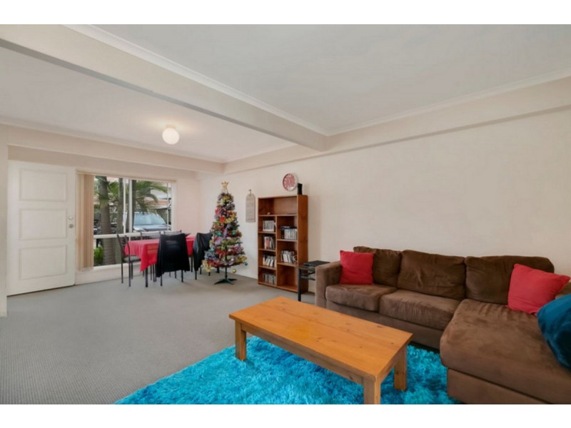 72/125 Pappas Way, Nerang QLD 4211