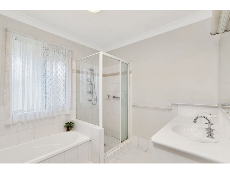 96/152 Palm Meadows Drive, Carrara QLD 4211