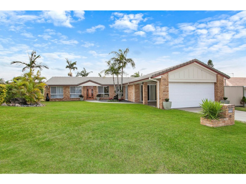 11 Parklane Place, Highland Park QLD 4211