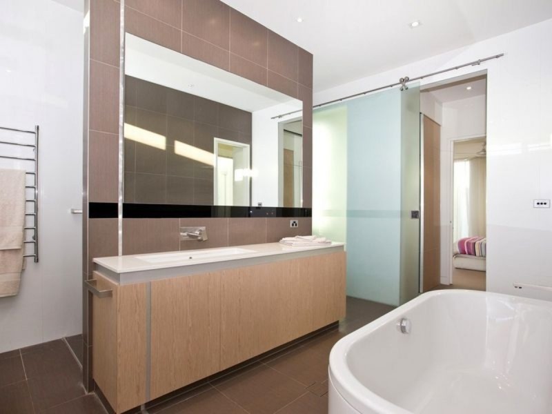 223 Hedges Avenue, Mermaid Beach QLD 4218