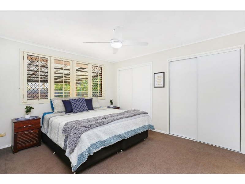 20 Hokitika Street, Broadbeach Waters QLD 4218