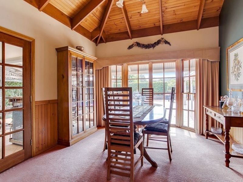 11 Oak Street, Nerang QLD 4211