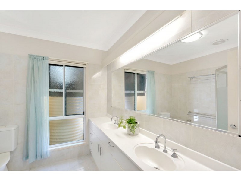 5 Silkwood Way, Molendinar QLD 4214