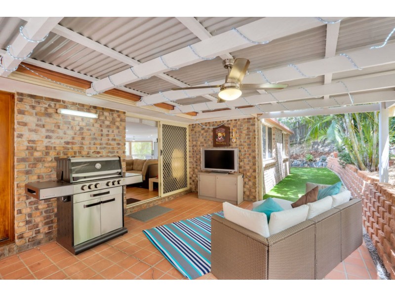 37 Tristania Way, Highland Park QLD 4211