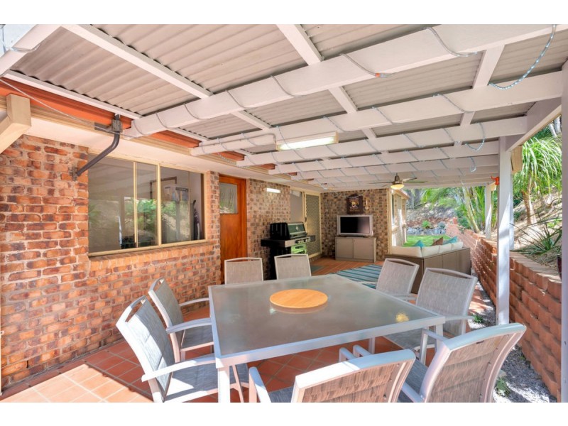 37 Tristania Way, Highland Park QLD 4211