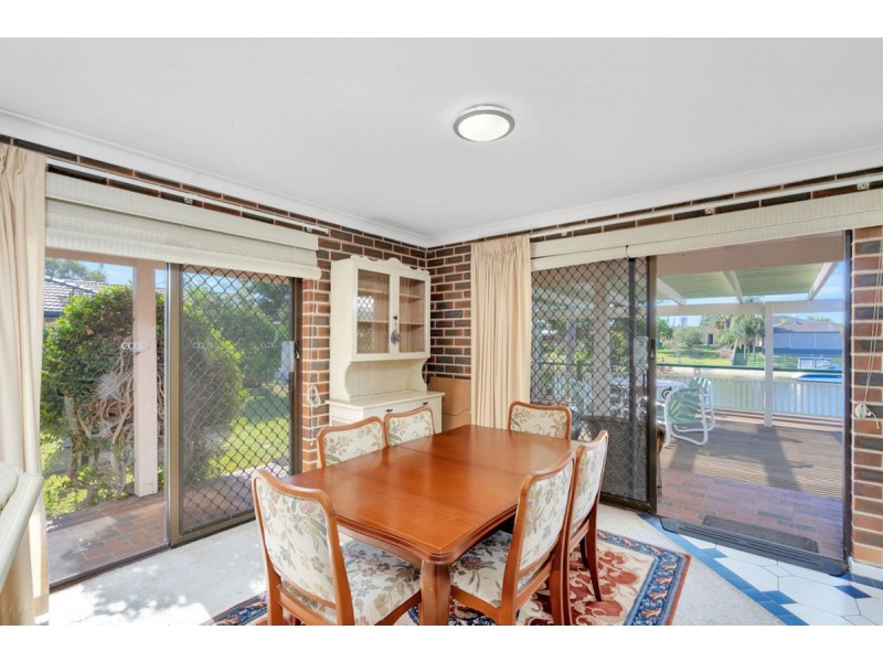 6 Tequila Court, Mermaid Waters QLD 4218