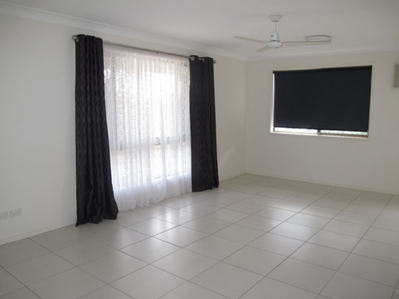 7a Pilbara Place, Worongary QLD 4213