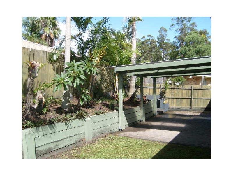 4 Sandalwood Tce, Nerang QLD 4211