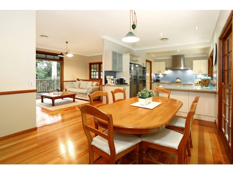 119 Henri Robert Drive, Clagiraba QLD 4211