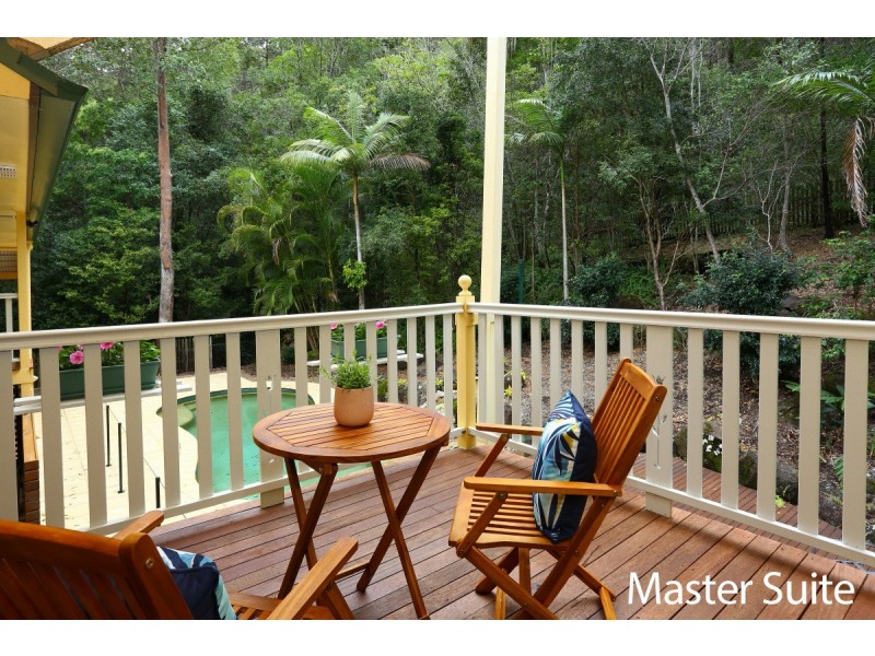 119 Henri Robert Drive, Clagiraba QLD 4211