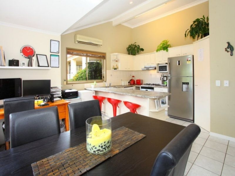 71 Paddington Drive, Carrara QLD 4211