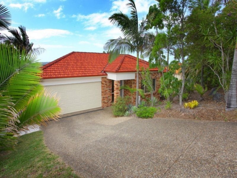 71 Paddington Drive, Carrara QLD 4211