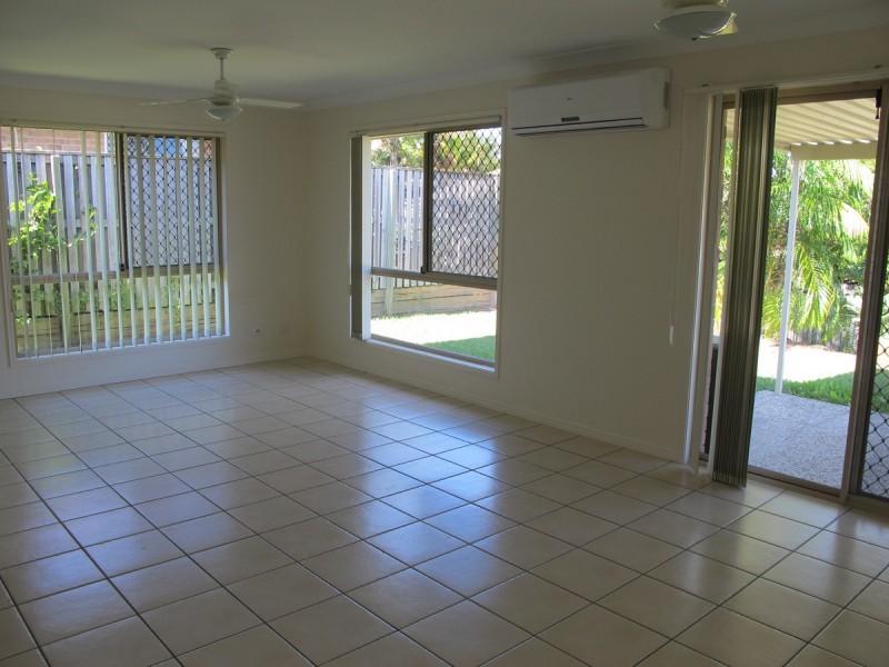 8 Murrayfield Place, Merrimac QLD 4226