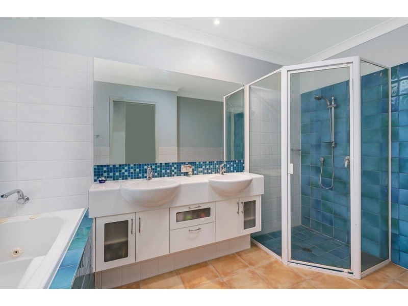 1083/1 The Cove Crescent, Carrara QLD 4211