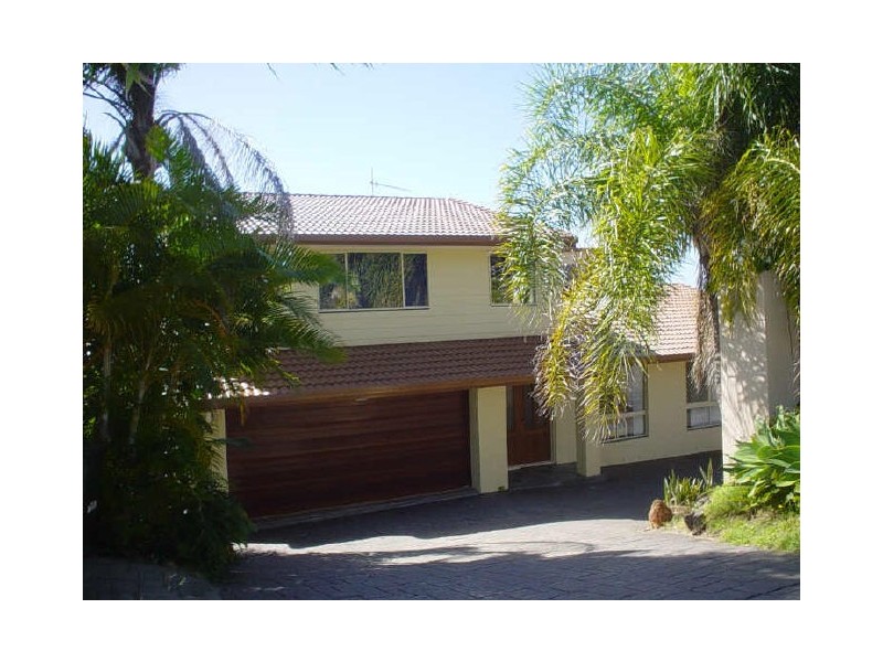 38 Amethyst Court, Carrara QLD 4211