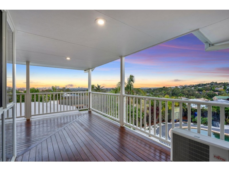 12 Nottingham Place, Highland Park QLD 4211