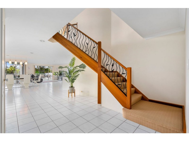 12 Nottingham Place, Highland Park QLD 4211