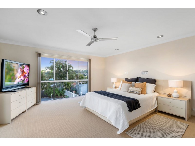 12 Nottingham Place, Highland Park QLD 4211