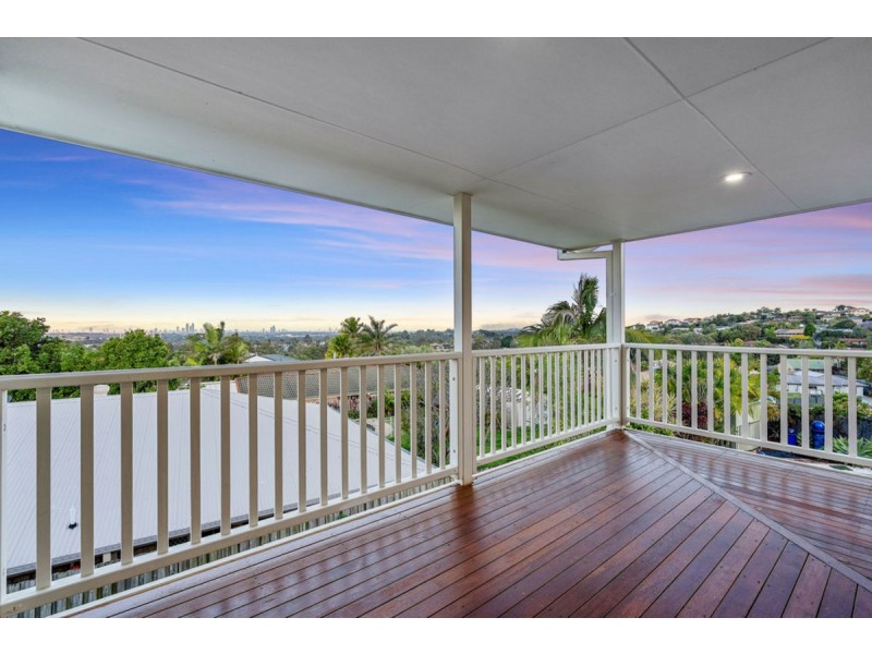 12 Nottingham Place, Highland Park QLD 4211