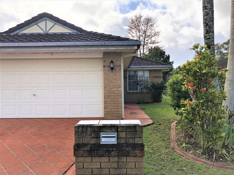 19 Shenton Way, Nerang QLD 4211