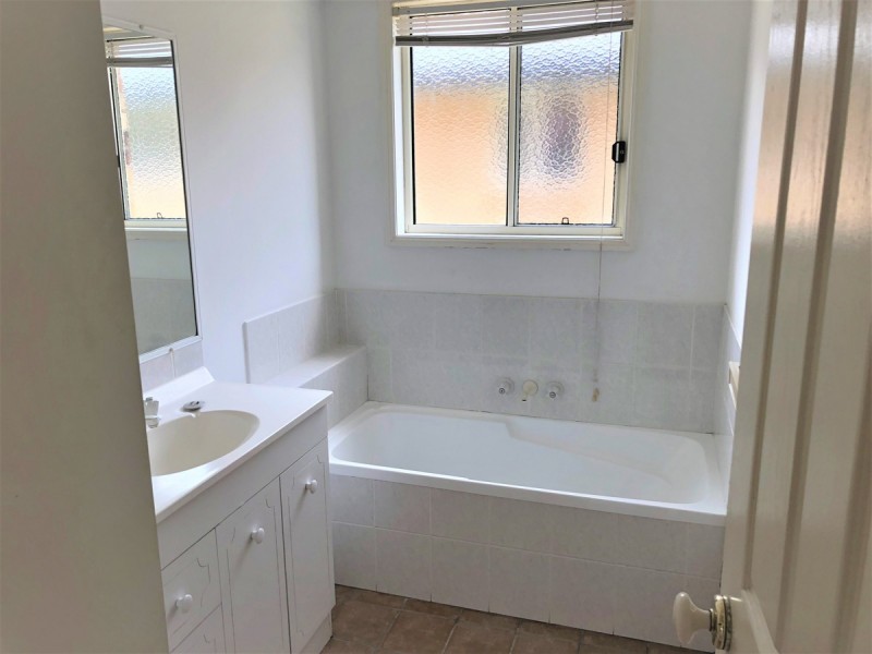 19 Shenton Way, Nerang QLD 4211