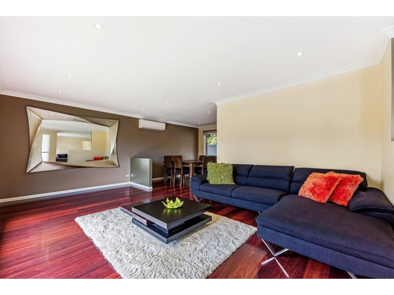 2 Woolmere Street, Carrara QLD 4211