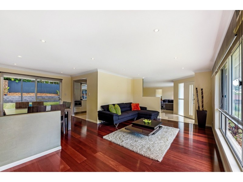 2 Woolmere Street, Carrara QLD 4211