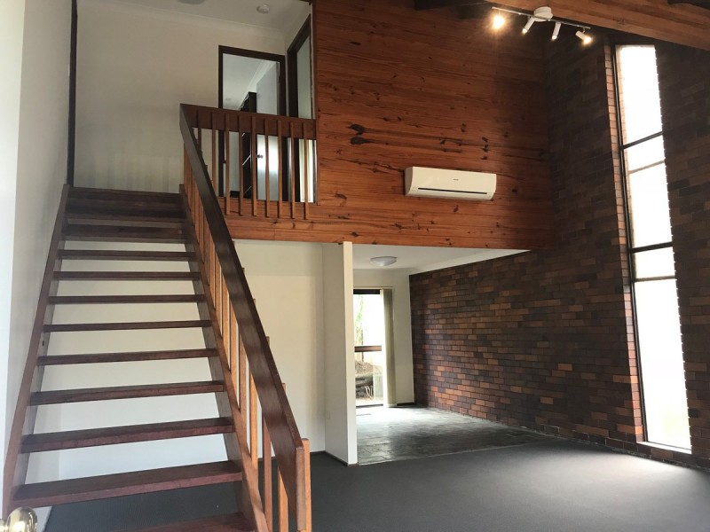 4/3 Martin Street, Nerang QLD 4211