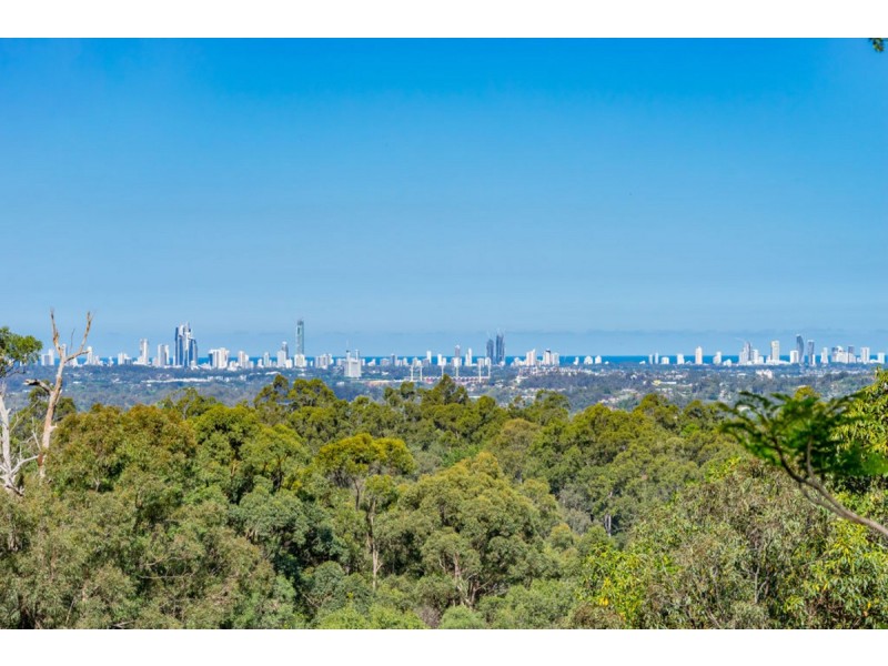49 Arunta Drive, Mount Nathan QLD 4211