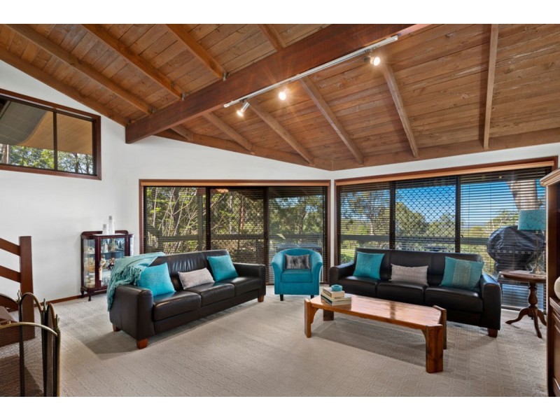 49 Arunta Drive, Mount Nathan QLD 4211
