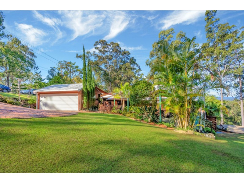 49 Arunta Drive, Mount Nathan QLD 4211