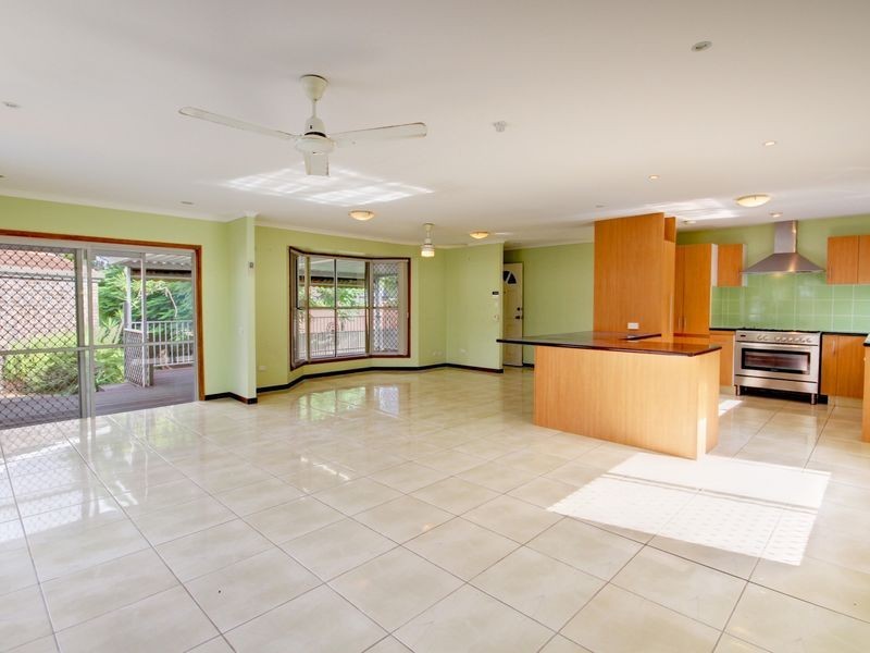 19 Burgundy Court, Highland Park QLD 4211