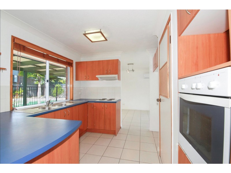 16 Mercator Court, Carrara QLD 4211