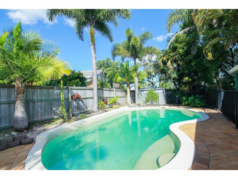16 Mercator Court, Carrara QLD 4211