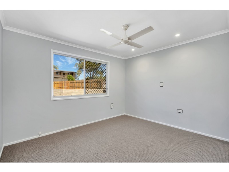 4 Lachlan Avenue, Molendinar QLD 4214