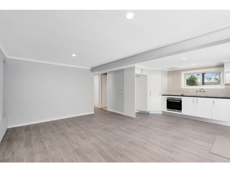 4 Lachlan Avenue, Molendinar QLD 4214