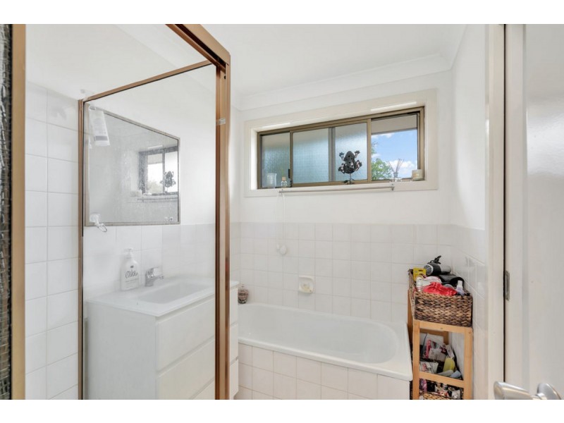 24 Branston Court, Nerang QLD 4211