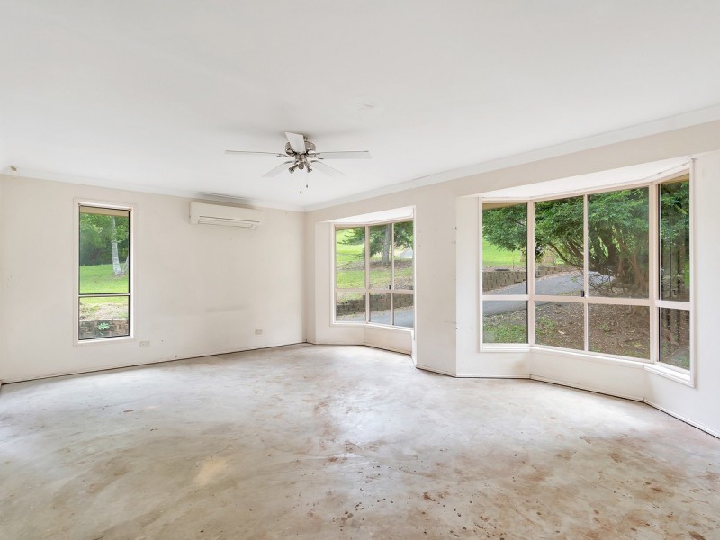 10 Tolhurst Court, Tallai QLD 4213