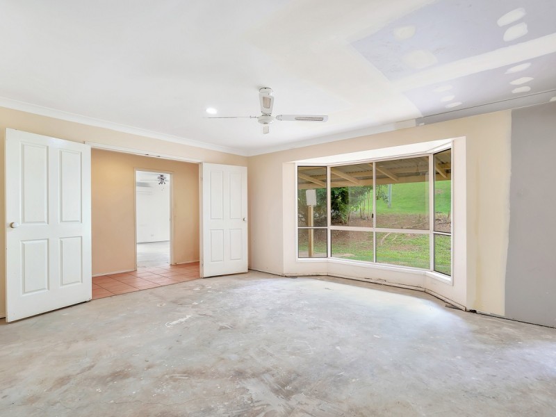 10 Tolhurst Court, Tallai QLD 4213