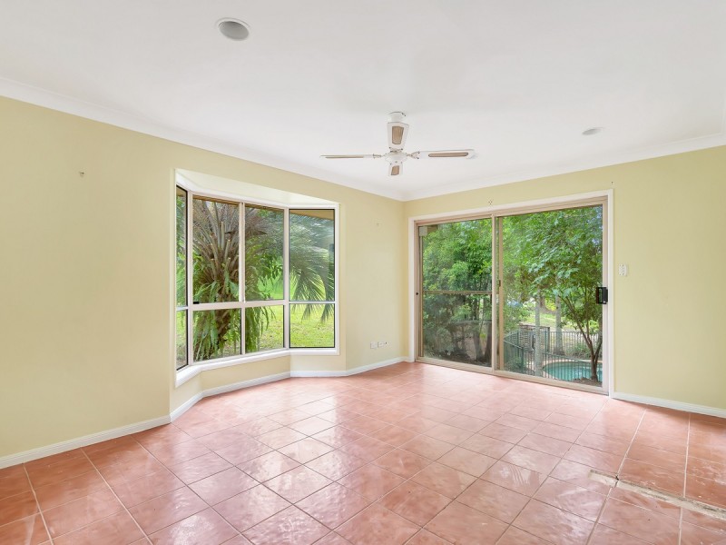 10 Tolhurst Court, Tallai QLD 4213