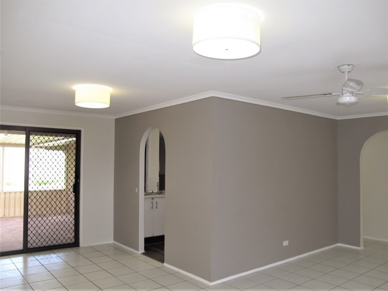 76 Alexander Drive, Highland Park QLD 4211