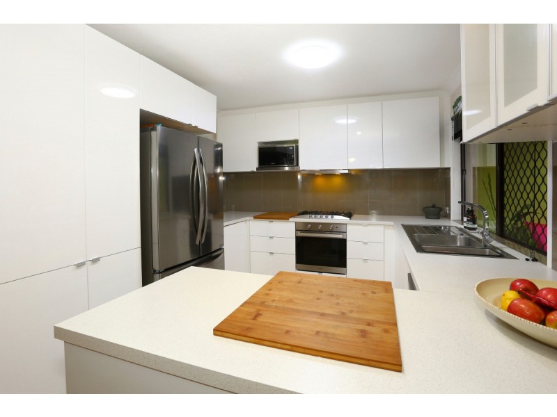 20 Jancoon Court, Carrara QLD 4211