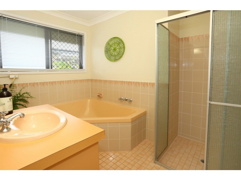 20 Jancoon Court, Carrara QLD 4211