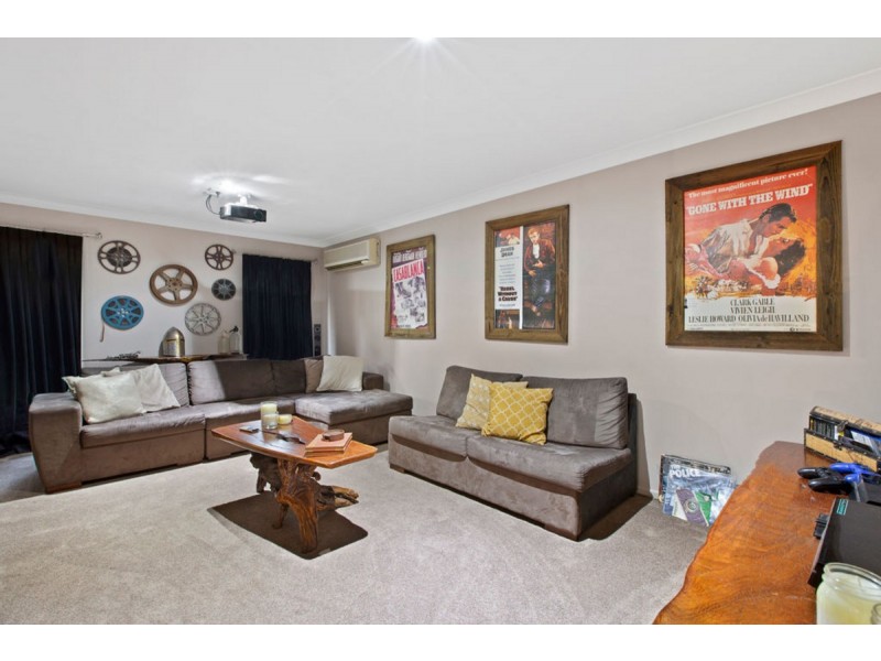 2 Crimson Rosella Close, Gilston QLD 4211