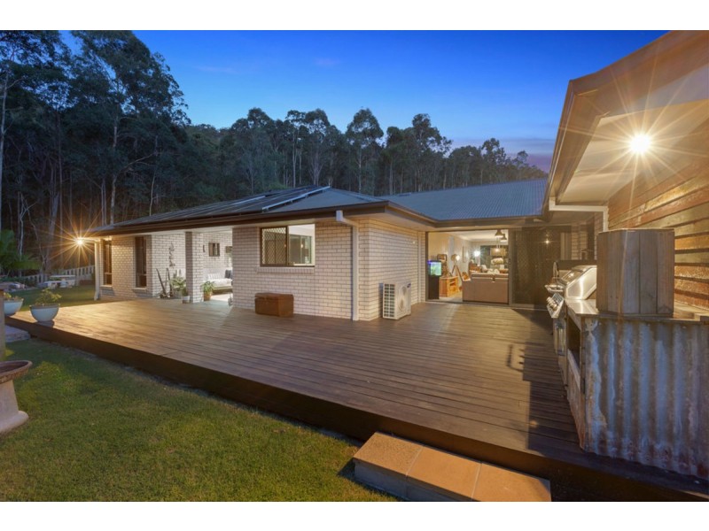 2 Crimson Rosella Close, Gilston QLD 4211