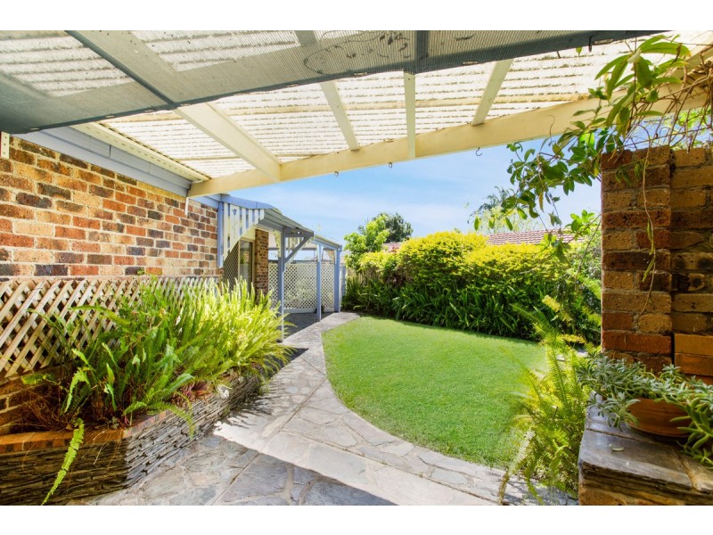 3 Rednal Court, Carrara QLD 4211