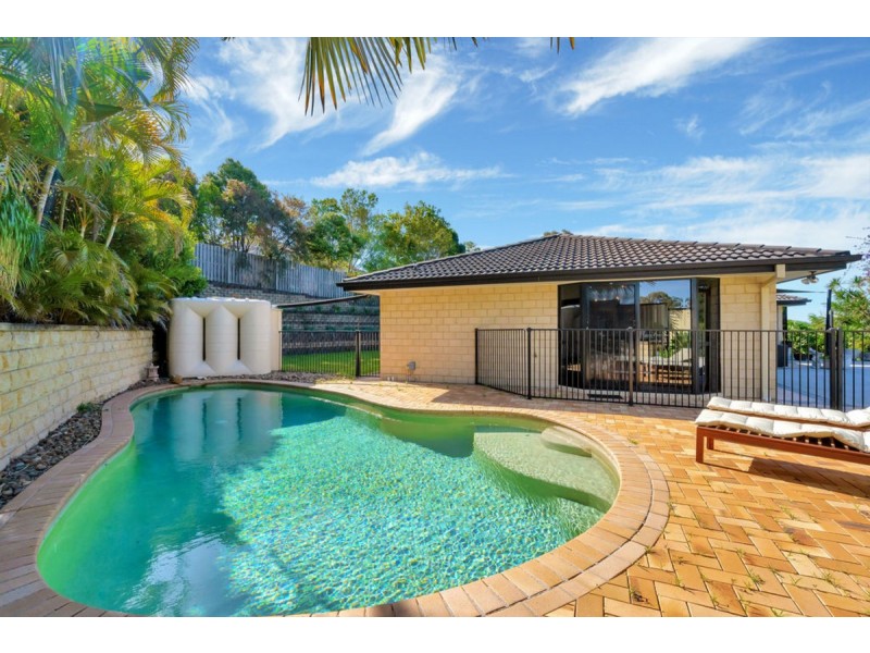 3 Paddington Drive, Carrara QLD 4211
